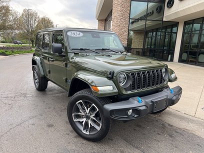 Used 2024 Jeep Wrangler Unlimited w/ Convenience Group
