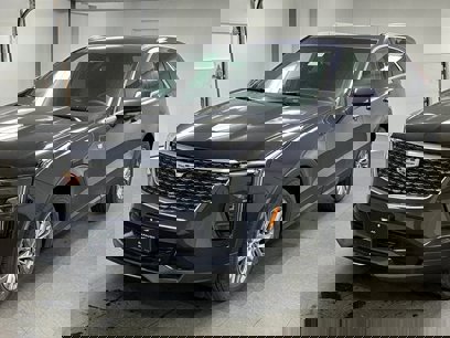 New 2025 Cadillac XT4 Premium Luxury w/ Cold Weather Package