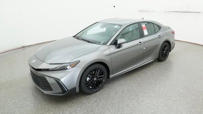 New 2025 Toyota Camry SE