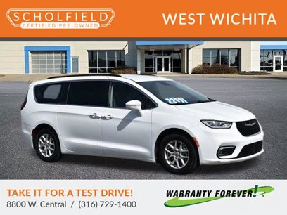Used 2022 Chrysler Pacifica Touring-L