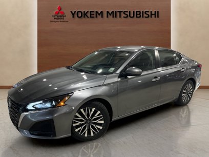 Used 2023 Nissan Altima 2.5 SV