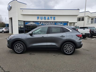 New 2025 Ford Escape SE w/ Class II Trailer Tow Package