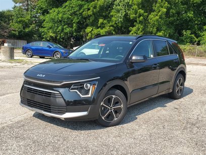New 2025 Kia Niro LX