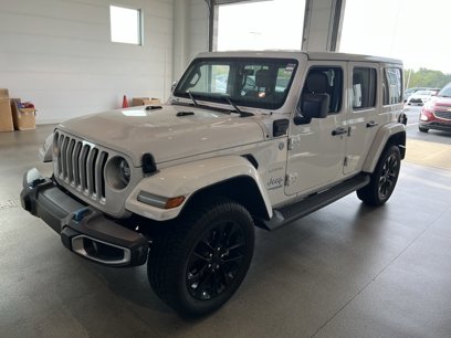 Used 2022 Jeep Wrangler Unlimited Sahara w/ Cold Weather Group