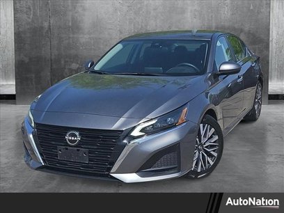 Used 2023 Nissan Altima 2.5 SV