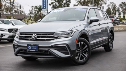 Certified 2024 Volkswagen Tiguan S