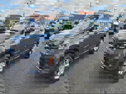 New 2025 Jeep Grand Cherokee Laredo