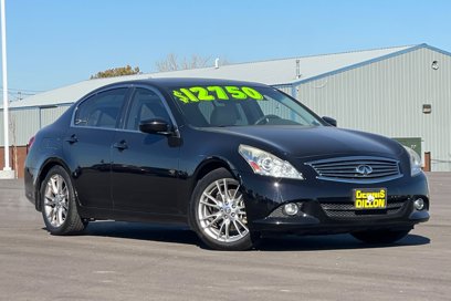 Used 2013 INFINITI G37 Journey w/ Premium Pkg