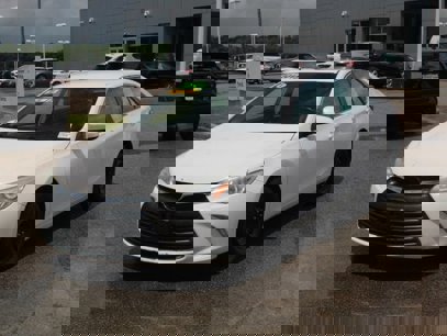 Used 2015 Toyota Camry LE