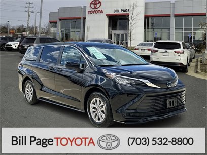 Certified 2022 Toyota Sienna LE