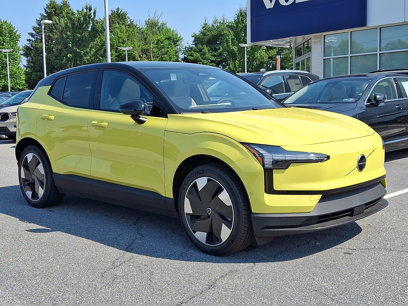 New 2025 Volvo EX30 Ultra w/ Climate Package