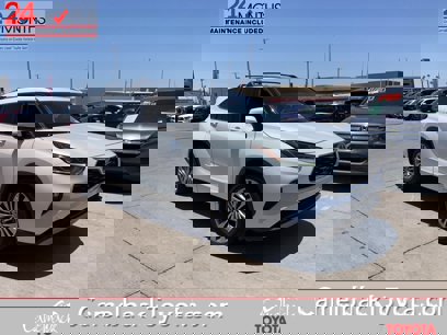 Used 2022 Toyota Highlander Platinum
