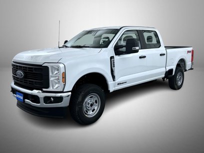 New 2025 Ford F250 XL w/ FX4 Off-Road Package