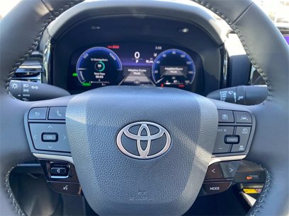 New 2025 Toyota Camry XLE