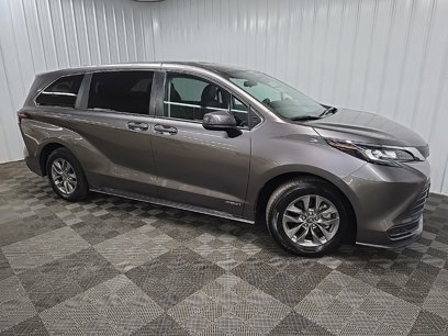 Used 2021 Toyota Sienna LE