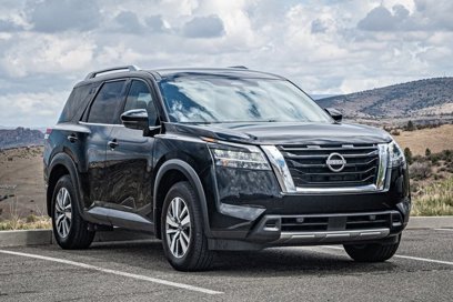 Used 2024 Nissan Pathfinder SL