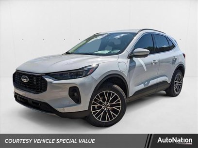 New 2025 Ford Escape SE w/ PHEV Premium Package