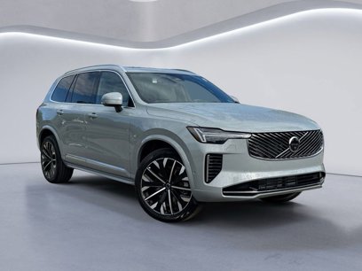 New 2025 Volvo XC90 T8 Plus w/ Protection Package Premier