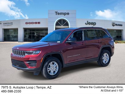 New 2025 Jeep Grand Cherokee Laredo w/ Trailer Tow Package