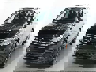 Certified 2022 Volkswagen Tiguan SE