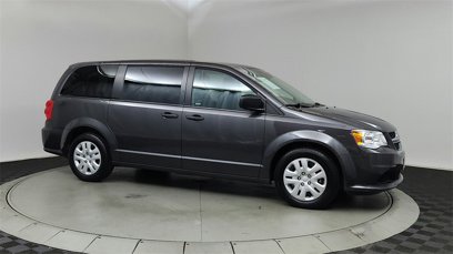 Used 2020 Dodge Grand Caravan SE
