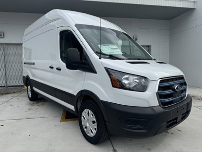 New 2023 Ford E-Transit 148 High Roof