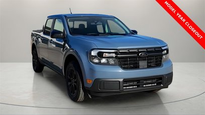 New 2024 Ford Maverick Lariat w/ Black Appearance Package