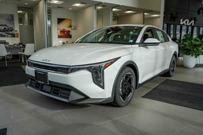 New 2025 Kia K4 EX