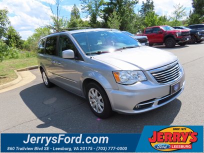 Used 2016 Chrysler Town & Country Touring