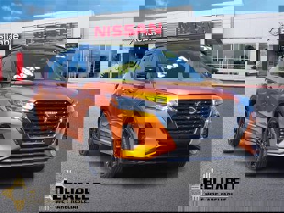Certified 2023 Nissan Kicks SR