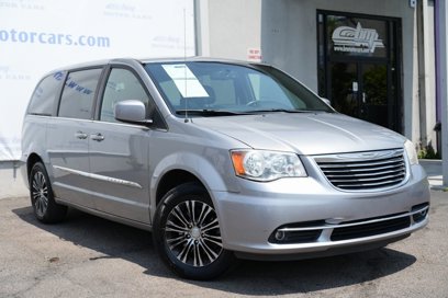 Used 2013 Chrysler Town & Country S