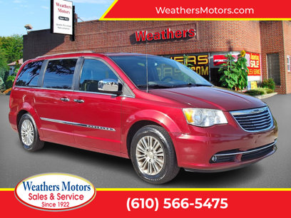Used 2013 Chrysler Town & Country Touring-L w/ Trailer Tow Group