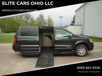 Used 2013 Chrysler Town & Country Touring-L w/ Driver Convenience Group