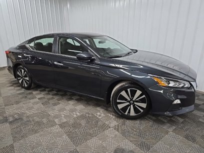 Used 2022 Nissan Altima 2.5 SV
