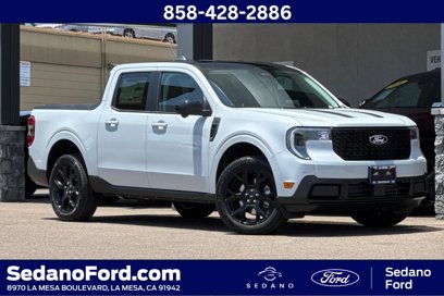 New 2025 Ford Maverick Lariat w/ Black Appearance Package