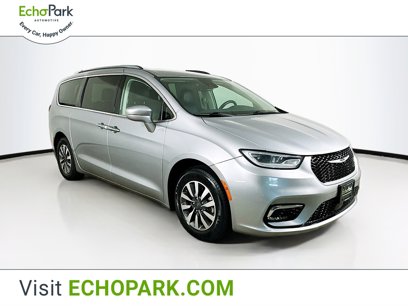 Used 2021 Chrysler Pacifica Touring-L