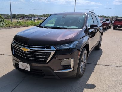 Used 2023 Chevrolet Traverse LT
