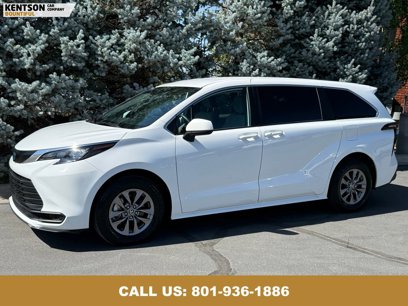 Used 2025 Toyota Sienna LE