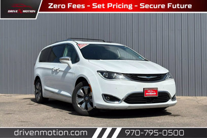 Used 2018 Chrysler Pacifica Limited w/ Advanced Safetytec Group