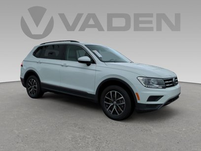 Used 2021 Volkswagen Tiguan SE w/ Panoramic Sunroof Package