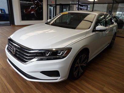Used 2021 Volkswagen Passat 2.0T SE