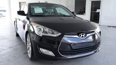 Used 2013 Hyundai Veloster w/ Style Pkg