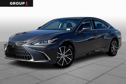Used 2025 Lexus ES 300h w/ Premium Package
