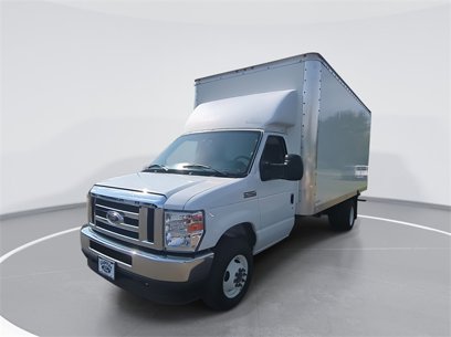 Used 2024 Ford E-450 and Econoline 450 Super Duty w/ Power Windows & Locks Group