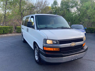 Used 2017 Chevrolet Express 2500 LT w/ LT Preferred Equipment Group