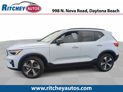 Used 2025 Volvo XC40 B5 Plus w/ Protection Package Premier