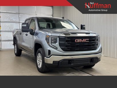 New 2025 GMC Sierra 1500 Pro w/ Pro Value Package