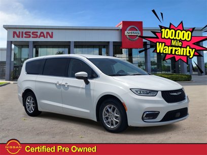 Used 2023 Chrysler Pacifica Touring-L