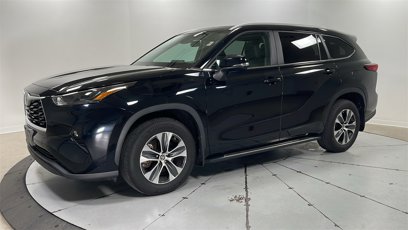 Certified 2023 Toyota Highlander XLE