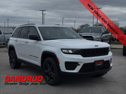 Used 2023 Jeep Grand Cherokee Altitude
